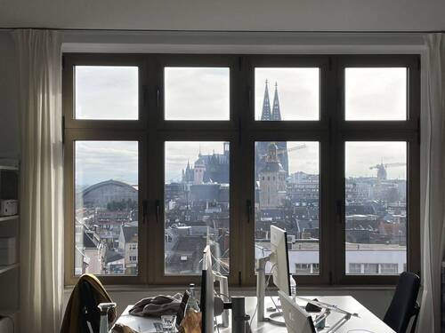 Blick auf den Dom - Studio im Saturn-Gebäude Köln - 6 Arbeitsplätze, Domblick