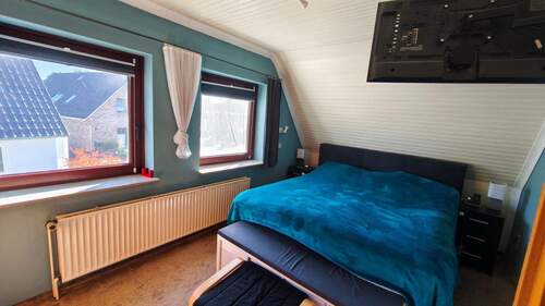 Schlafzimmer OG (2) - 