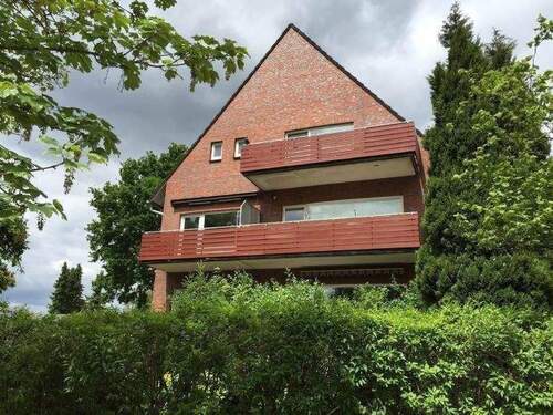 1.) Hausansicht - Keine Käufercourtage: 1-Zi.-ETW mit T.-Garage & SW Balkon...!!!