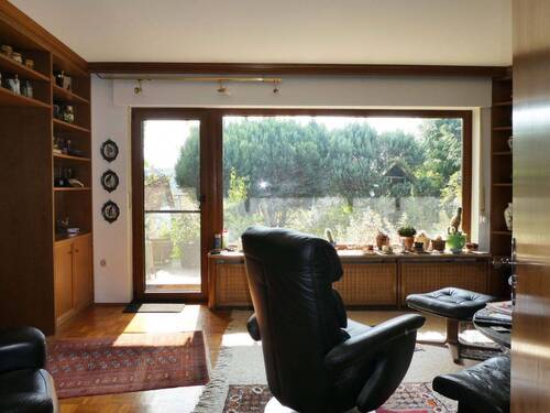 Blick ins Wohnzimmer - 