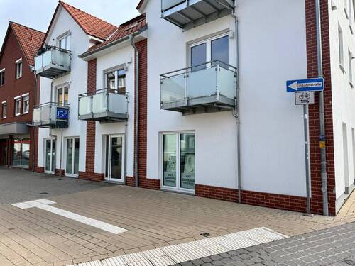 Energieeffizienz + Barrierefreiheit
Eigentumswohnung in sehr zentraler Lage
- Energieeffizienz + Barrierefreiheit Eigentumswohnung in sehr zentraler Lage