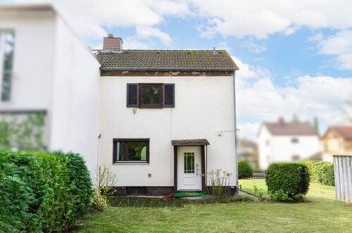 Hausansicht - Gartenrückseitig - Doppelhaushälfte mit 60,50 m&sup2; in Neu-Isenburg zum Kaufen