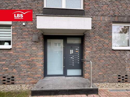 Hauseingang - 2 Zimmer Etagenwohnung zum Kaufen in Oberhausen