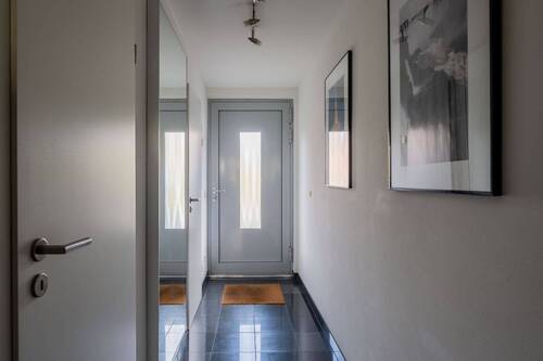 Entree - 5 Zimmer Reihenmittelhaus zum Kaufen in Berlin