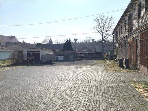 Nebengebäude und Garage - Mehrfamilienhaus, Wohnhaus mit 290,00 m&sup2; in Mücheln (Geiseltal) zum Kaufen