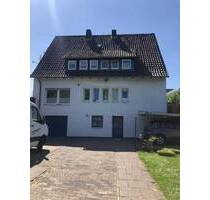 Gepflegtes Zweifamilienhaus mit Garten und 3 Stellplätzen in Bad Salzuflen