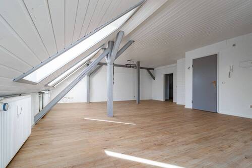 Wohnzimmer - 2 Zimmer Etagenwohnung zum Kaufen in Meine