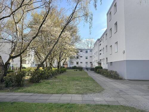 Außenansicht - 3 Zimmer Etagenwohnung zum Kaufen in Berlin