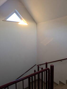 Treppenhaus - 2 Zimmer Etagenwohnung zum Kaufen in Seeheim-Jugenheim