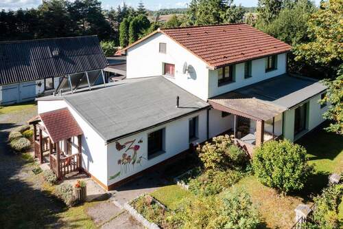 Hausansicht - 6 Zimmer Mehrfamilienhaus, Wohnhaus zum Kaufen in Breege