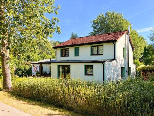 Wohnbereich - Mehrfamilienhaus, Wohnhaus mit 194,00 m² in Breege zum Kaufen