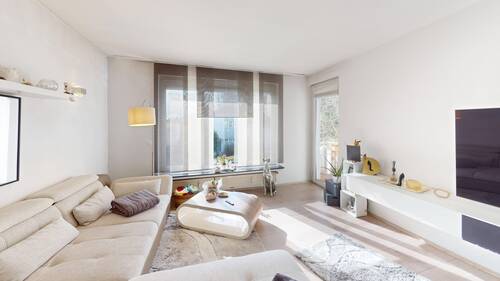 Wohnzimmer - 4 Zimmer Etagenwohnung in Kassel