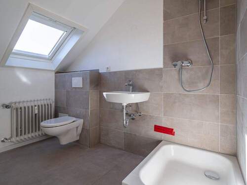 Bad - 3 Zimmer Etagenwohnung zur Miete in Arnsberg