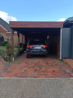 Carport - 6 Zimmer Einfamilienhaus zum Kaufen in Zetel-Neuenburg