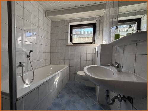 Badezimmer Wohnung EG - 