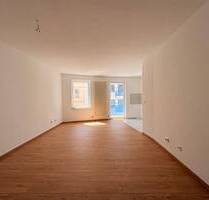 Renovierte 3 Zimmerwohnung mit Balkon + TG Stellplatz in Stötteritz! - Leipzig
