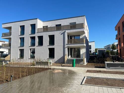 Außenansicht - Schöne geräumige 3-Zimmerwohnung im Burgweg West A02