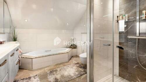 DG Badezimmer 1 - 