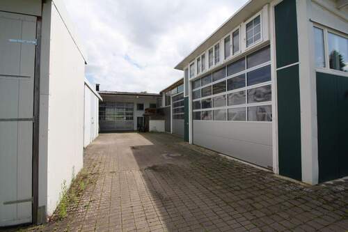 Durchfahrt - Grundstück in Malsch zum Kaufen