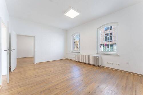 Büro 1 - 