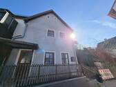 Laaber Straßenseite - 1 Zimmer Einfamilienhaus zum Kaufen in Laaber