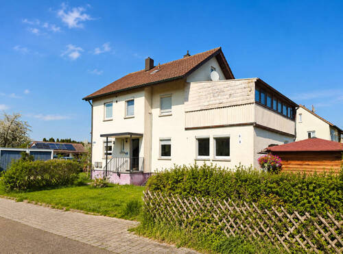 Ansicht Eingangsseite - 4 Zimmer Etagenwohnung in Offenau