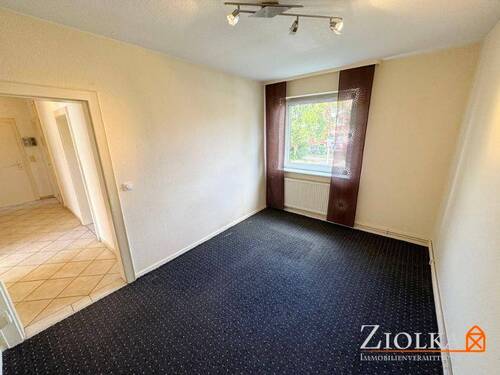 Blick in das Kinder- / Arbeitszimmer - 