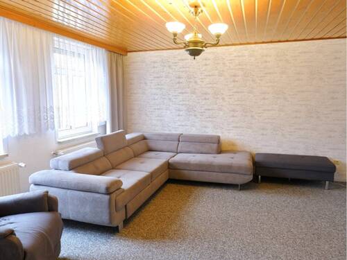 Wohnzimmer OG - 9 Zimmer Reihenmittelhaus in Bismark (Altmark)