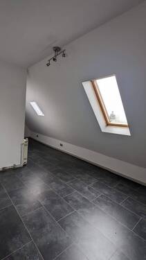 Schlafzimmer DG.jpeg - 