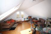 Multifunktionales Zimmer im Spitzboden - 