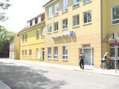 Außenansicht 1 - 5-Zi.-Whg. oder PraxisBüro, 1. OG, 145,4 m². Zentral gelegen. Sehr gute Lage. Courtagefrei