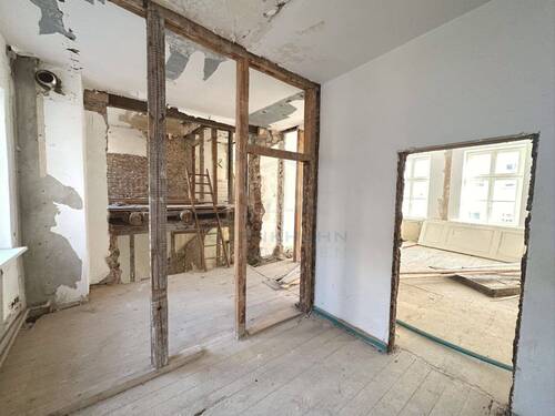 Innenansicht OG - Gewerbeobjekt (Büro, Produktion, Verkauf) in Rostock zum Kaufen