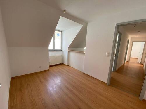 Flur - 2 Zimmer Etagenwohnung in Stralsund