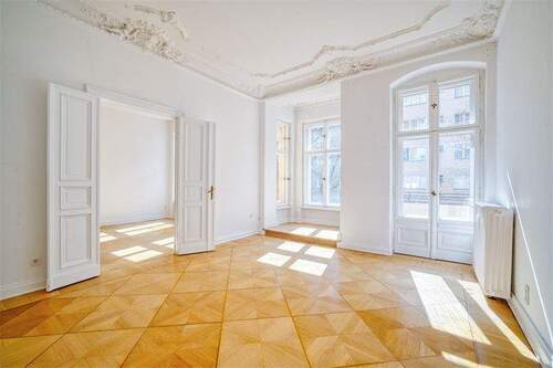 Raumperspektive Wohnen und Ess - 5 Zimmer Etagenwohnung in Berlin