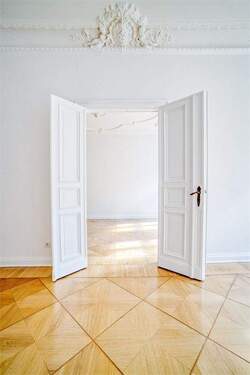 Altbaudetail Flügeltür - Etagenwohnung mit 181,60 m&sup2; in Berlin zum Kaufen