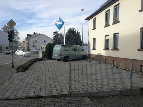 4 Stellplätze vor dem Haus - 