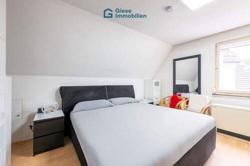 Schlafzimmer (1.OG) - 