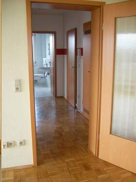 Wohnzimmer zur Flur.jpeg - 