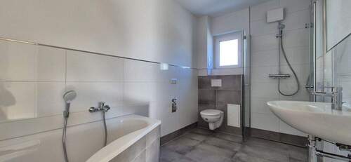 Beispiel: Badausstattung etc. identisch - 