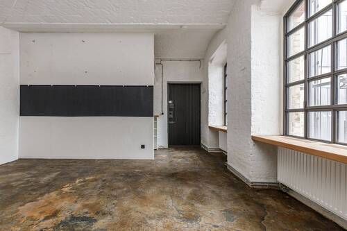 Factory Canvas - 