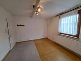 1.OG-Zimmer-2 - 