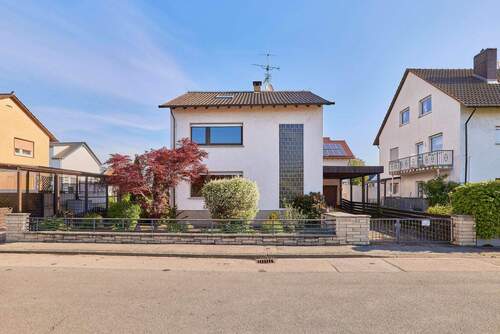 Hausansicht - 6 Zimmer Einfamilienhaus zum Kaufen in Hemsbach