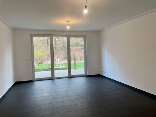 schönes Wohnzimmer - Reihenmittelhaus mit 140,00 m² in Radeberg zur Miete