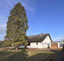 Viel Platz zum Leben: Freistehendes Einfamilienhaus mit großem Garten und Doppelgarage in Gernsheim