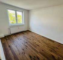 Schöne 3 Zimmer Whg im Grünen! - 599,00&nbsp;EUR Kaltmiete, ca.&nbsp; 75,00&nbsp;m&sup2;&nbsp;Wohnfl&auml;che in Brandenburg an der Havel (PLZ: 14770) Nord