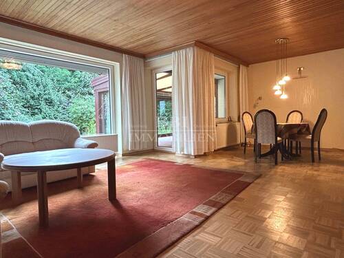.. mit Zugang zum Wintergarten - 