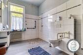 Badezimmer im Erdgeschoss - 