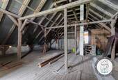 Unausgebautes Dachgeschoss vom Anbau - 