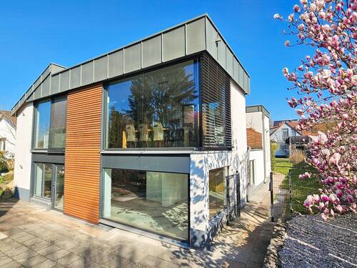 Außenansicht Süd Ost - 6 Zimmer Mehrfamilienhaus, Wohnhaus zum Kaufen in Dettelbach