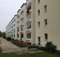 3- Raum-Eigentumswohnung mit Balkon und PKW Stellplatz in Oschatz zu verkaufen!